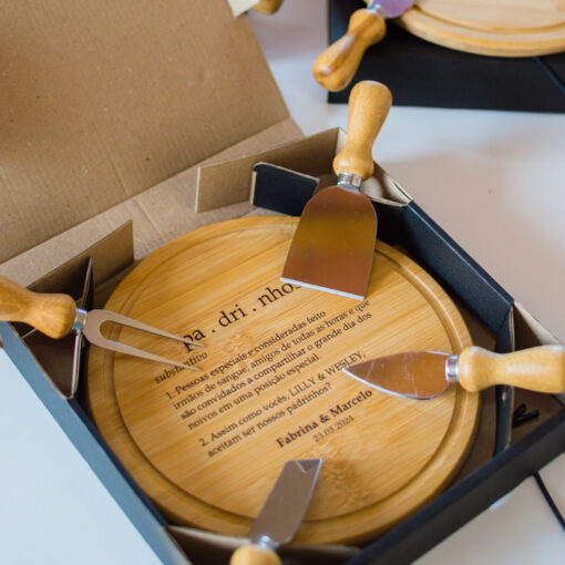 Kit Queijo Tábua + 4 Cortadores Personalizado - Casamento